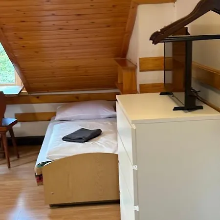 Konukevi Pod Polanka 3*